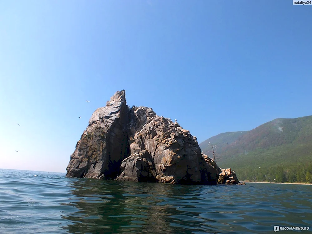 Бакланий камень на Байкале