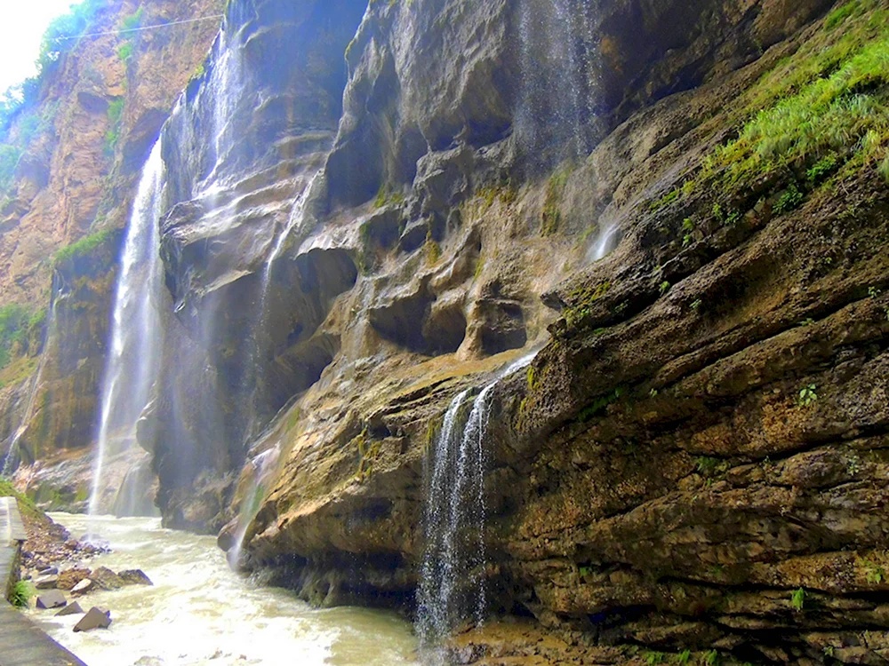 Чегемские водопады Кабардино-Балкария
