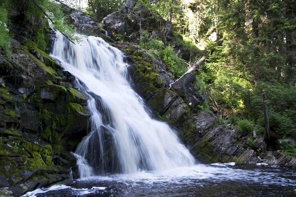 Юканкоски водопад Карелия