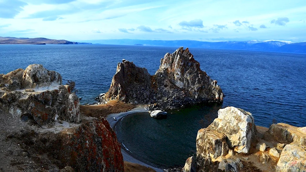 Камень Шаманка Байкал