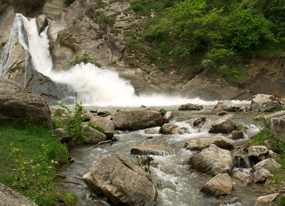 Хучнинский водопад в Дагестане