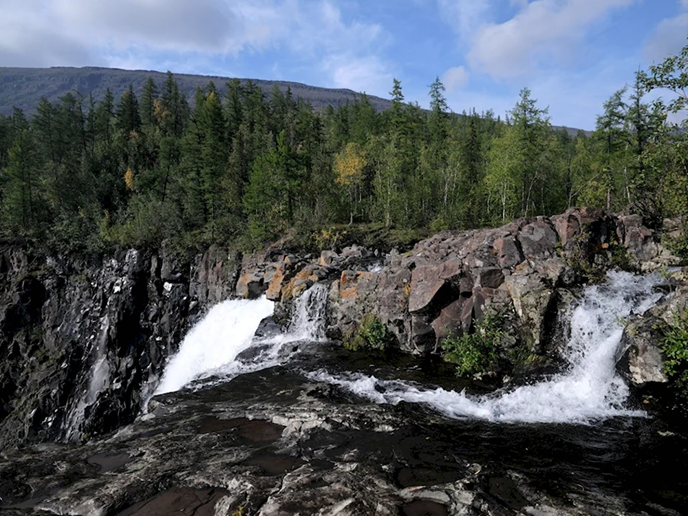 Курейский водопад