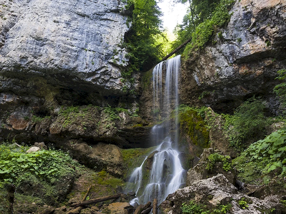 Мезмай водопад Исиченко