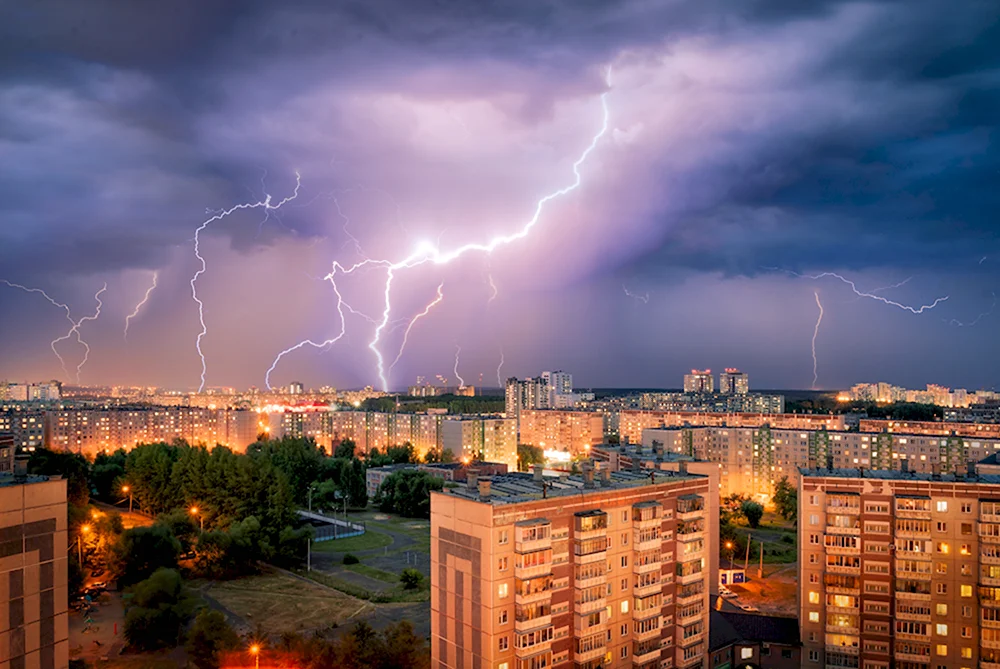 Молния Челябинск гроза