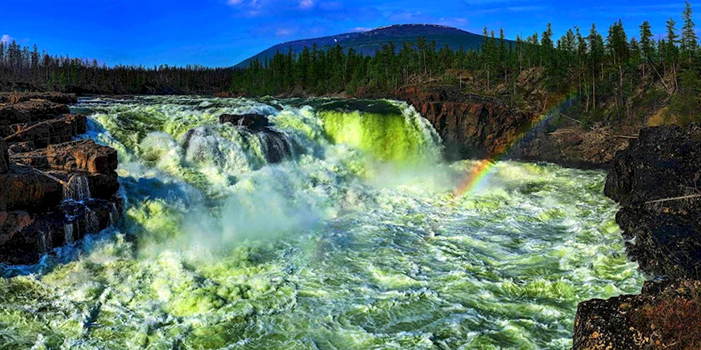 Озеро лама плато Путорана водопад