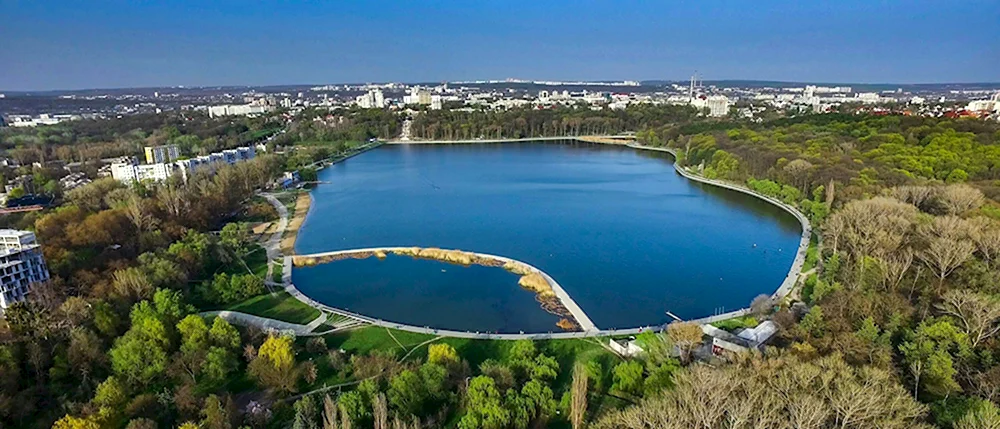 Парк Valea Morilor Кишинев
