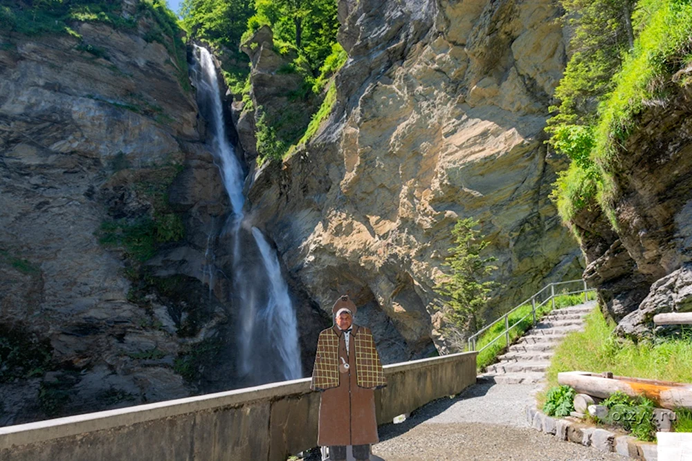 Рейхенбахский водопад Швейцария
