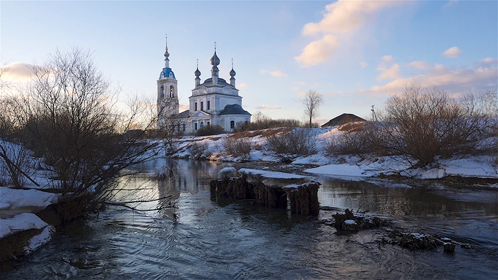 Село Савинское Ярославская область храм