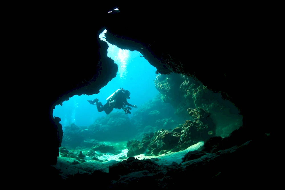 Скуба дайвинг in Caves