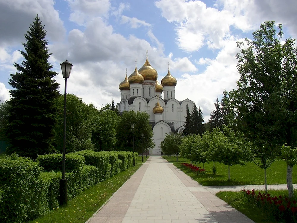 Собор Успения Пресвятой Богородицы Ярославль