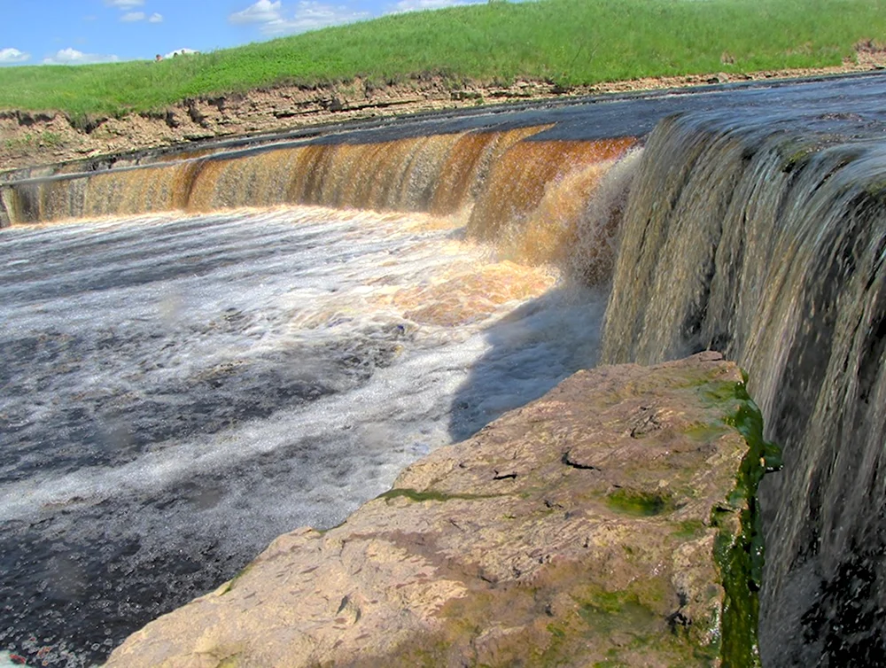 Тосненский Гертовский водопад
