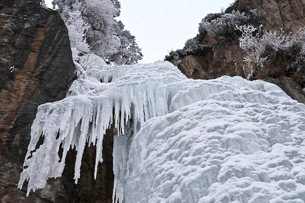 Водопад Могак