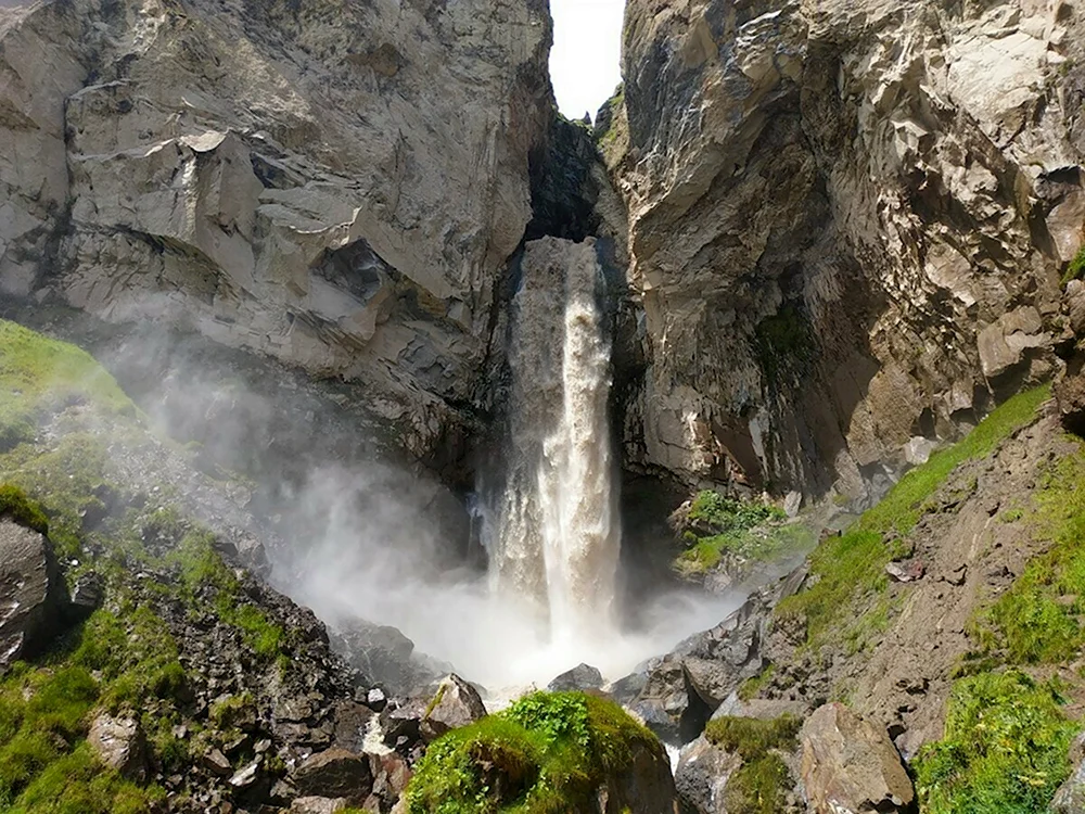 Водопад Султан Су Джилы Су