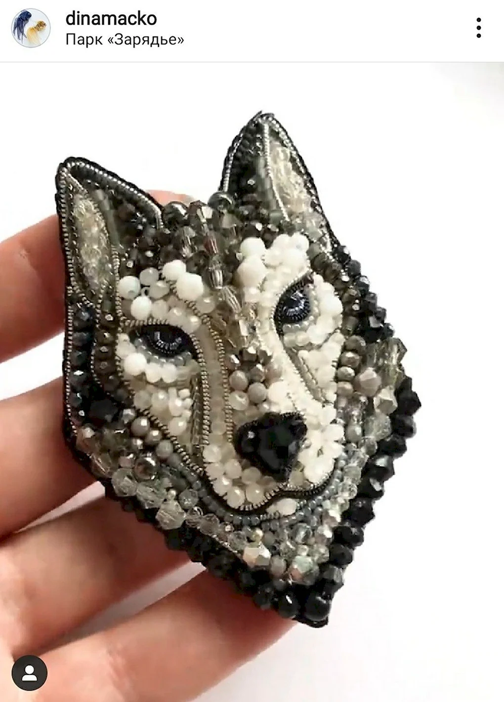 Брошь Лисичка из бисера