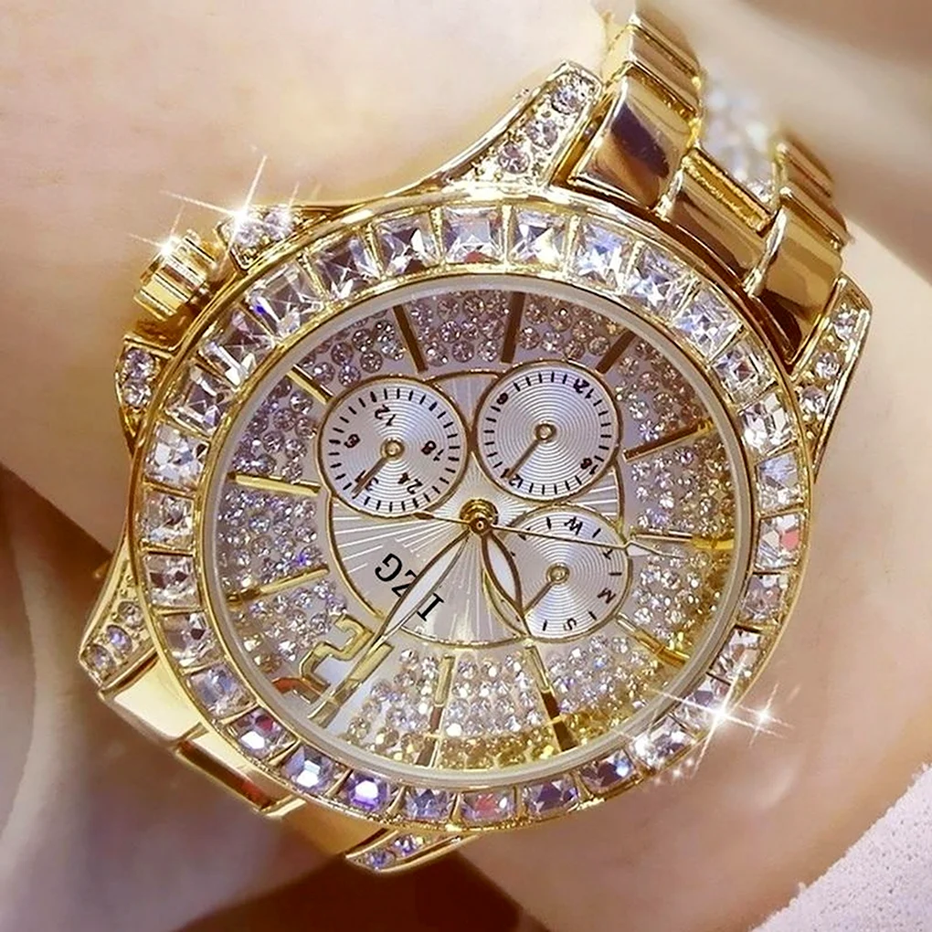 Часы Quartz женские со стразами