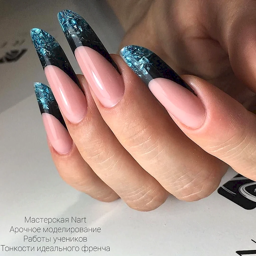 Готический миндаль выкладной френч