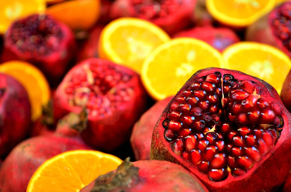 Гранат Pomegranate