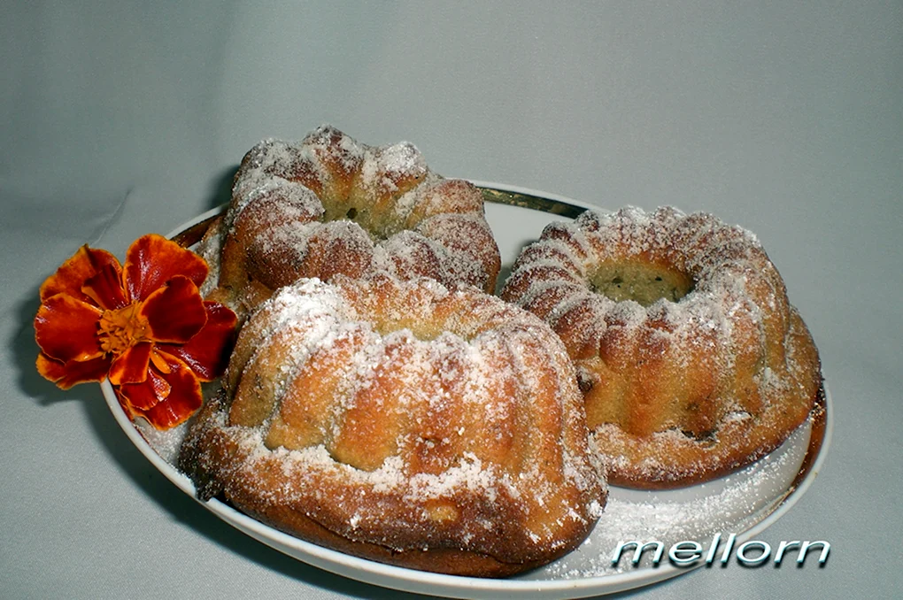 Кекс с халвой