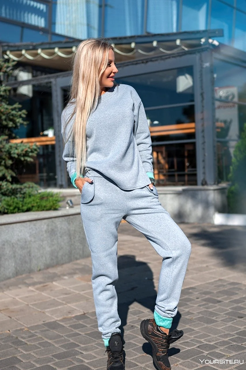 Костюм теплый с начесом adidas женский 2020
