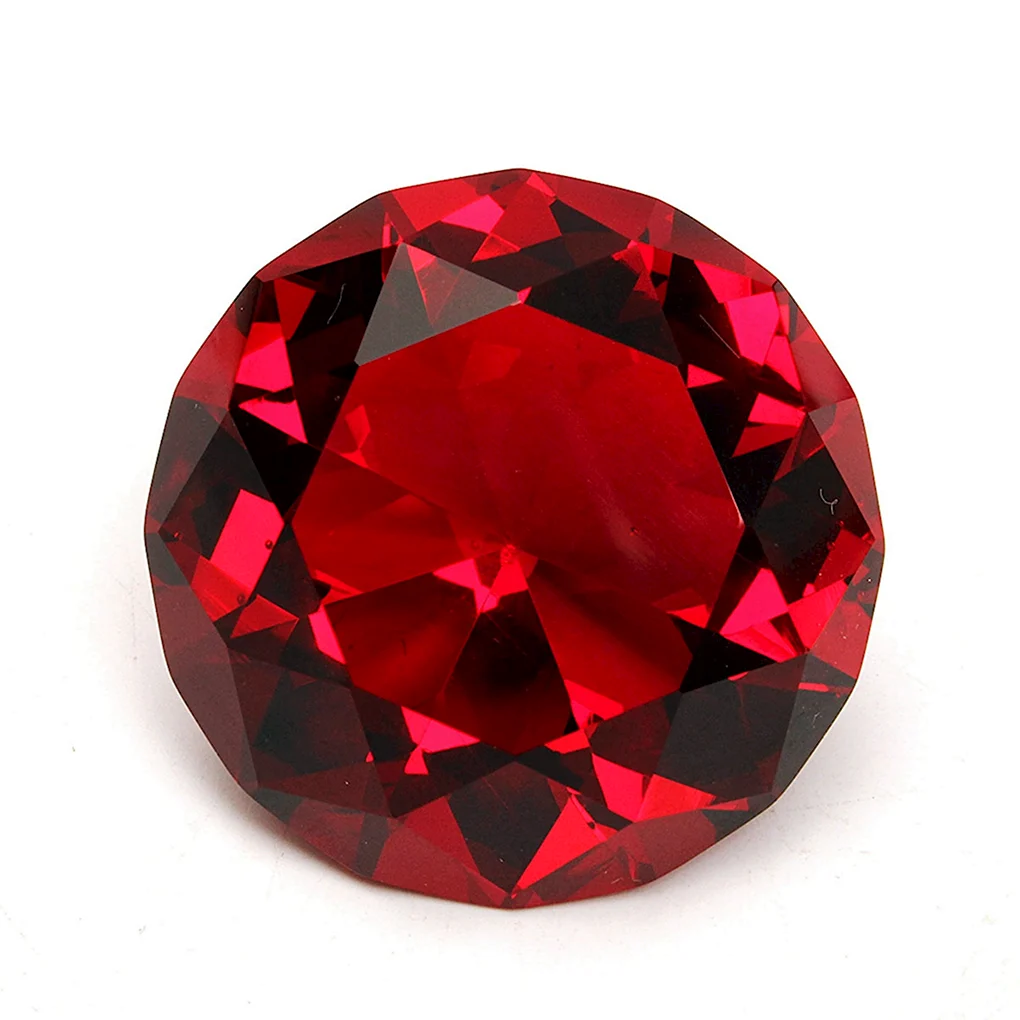 Красный бриллиант Moussaieff Red красный Муссаиев