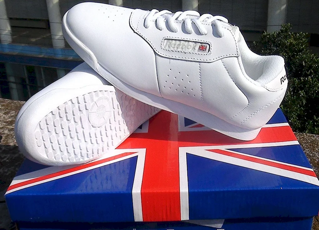 Кроссовки Reebok для степ аэробики