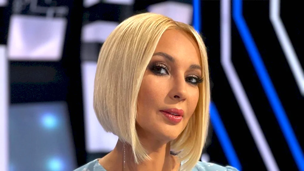Лера Кудрявцева каре