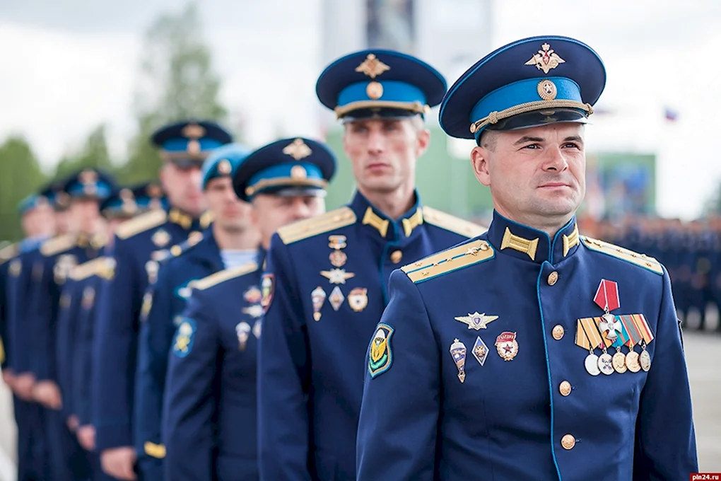 Парадная форма офицеров ВКС РФ