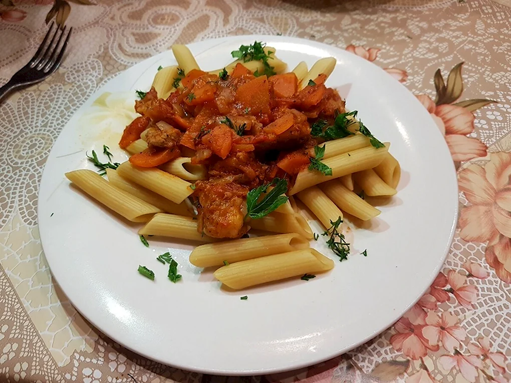 Поджарка из свинины с макаронами