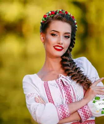 Прическа в русском стиле