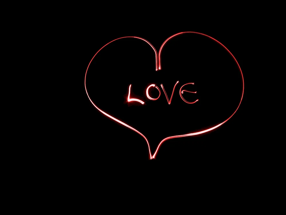Сердце с надписью Love