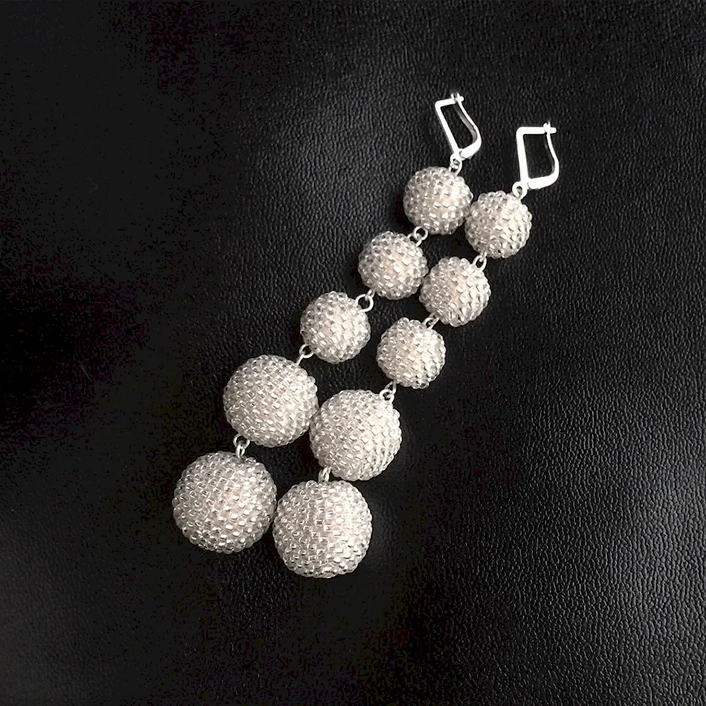 Сережки из бусин