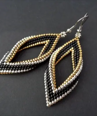 Серьги из стекляруса