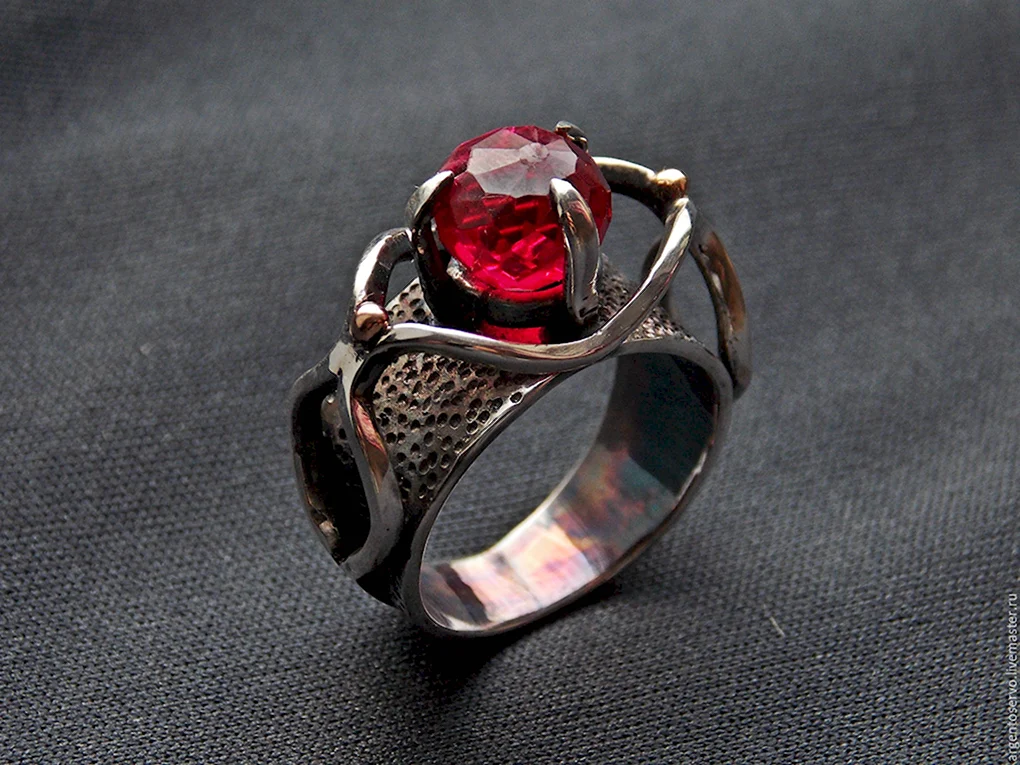 Шпинель кольцо Cartier