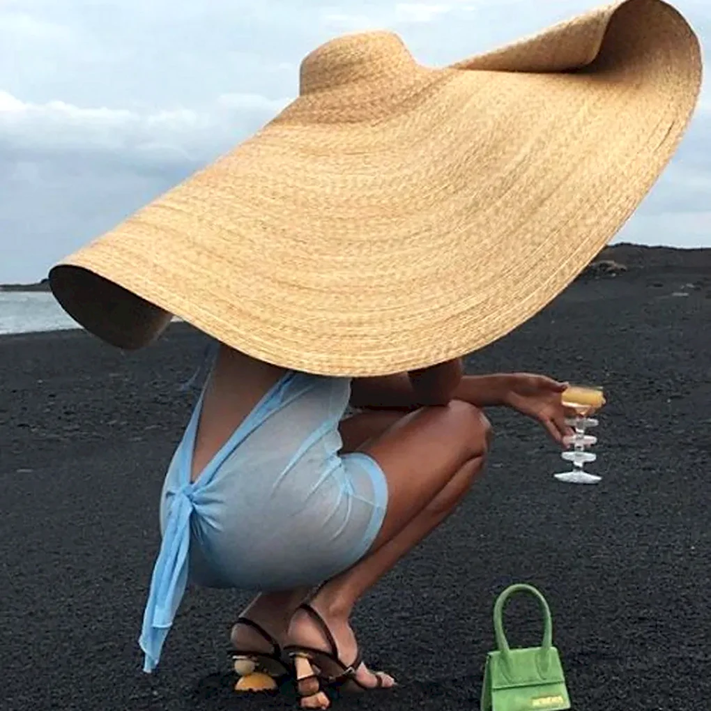 Соломенная шляпа Jacquemus